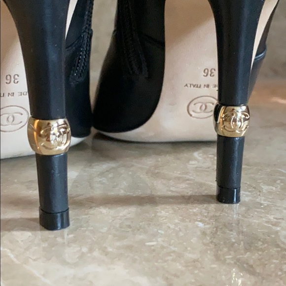 Authentic Chanel heels - Picture 2 of 7